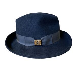 ⭐️NWT⭐️Tory Burch Navy with Gold Tory Burch Logo-Classic Walking Fedora/Hat